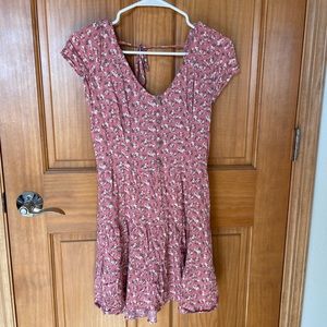 Super cute pink floral mini dress!